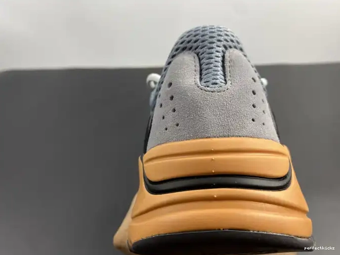 V2 Adidas 700 Yeezy Sun Boost GW0296 0527